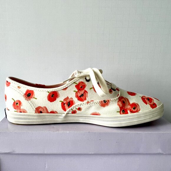 Keds, Poppy Flowers Canvas Uppers, WF54582M, Size 8, New without Box!